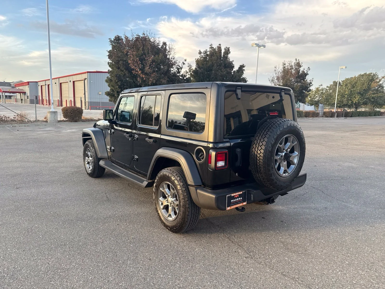 Used 2020 Black Jeep Unlimited Sport image 6