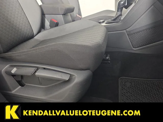Used 2018  Volkswagen 2.0T S image 30