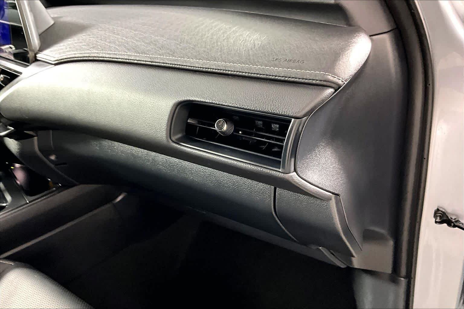 Used 2025 Iridium Lexus Premium image 17