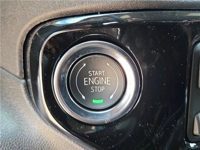 New 2026 Sterling Metallic GMC Elevation image 19