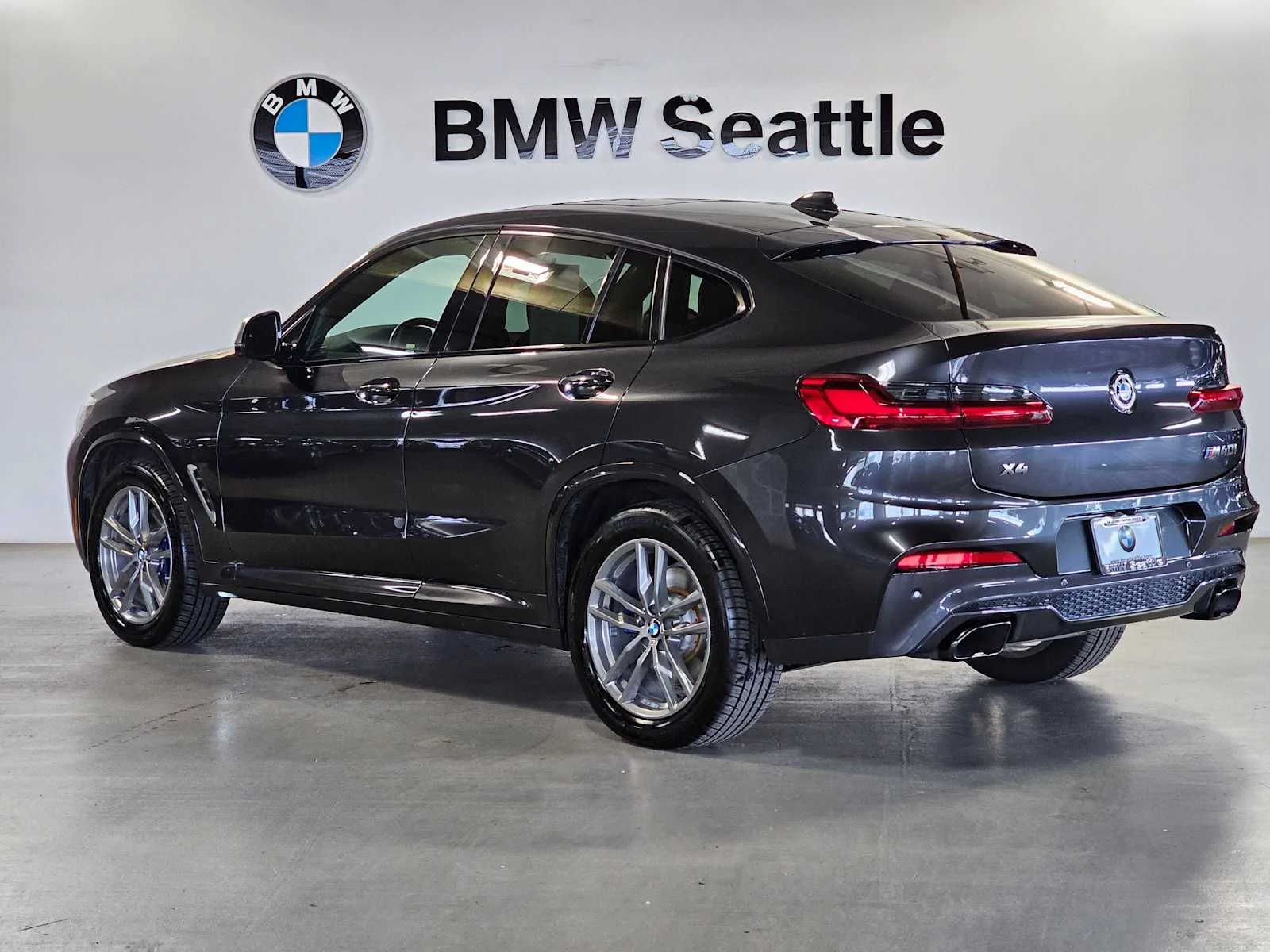 Used 2019 Dark Graphite Metallic BMW M40i image 4
