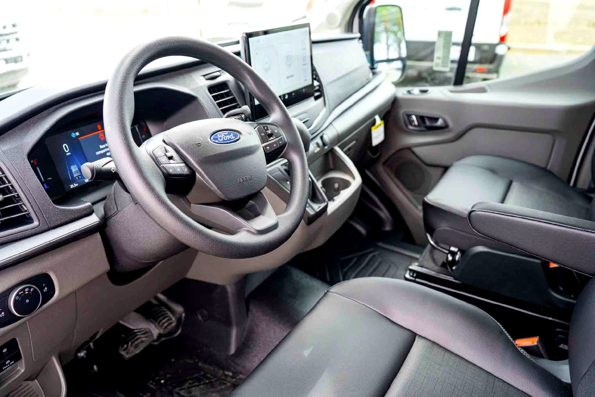 New 2026 Oxford White Ford  image 10