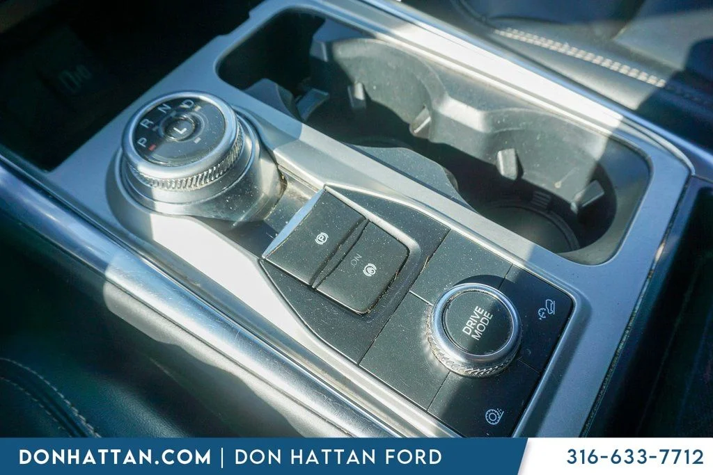 2022 Ford Explorer XLT - Photo 10