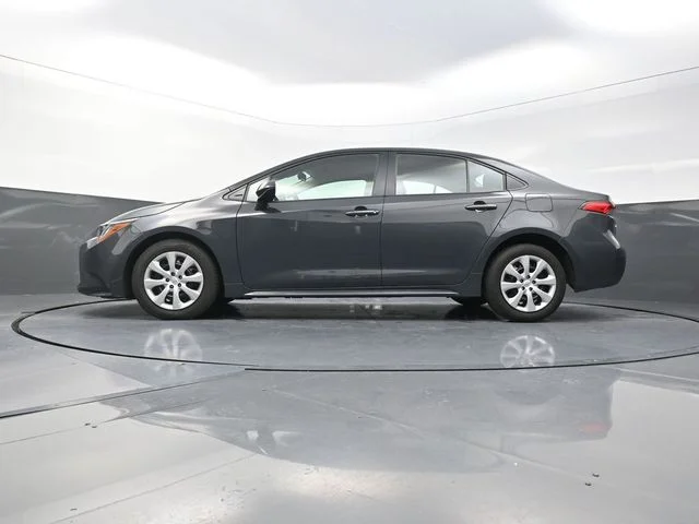Used 2024  Toyota LE image 33