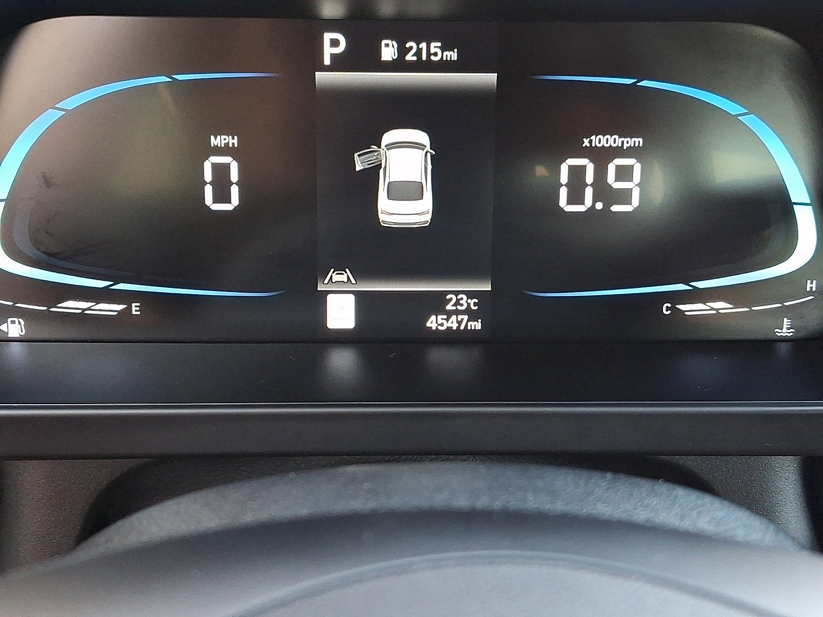 Used 2025 Abyss Black Hyundai SEL Sport image 18