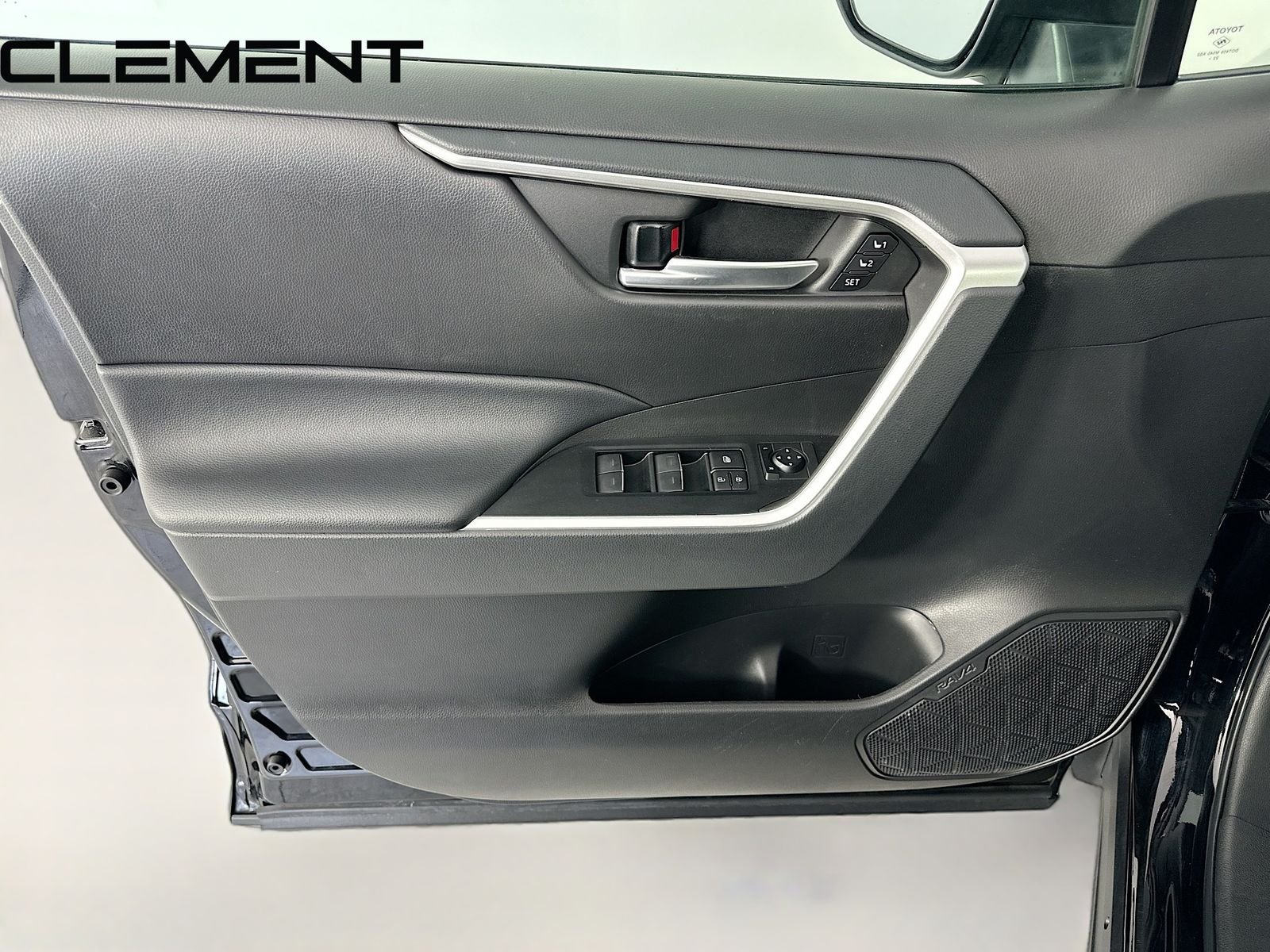 2023 Toyota RAV4 XLE Premium - Photo 28