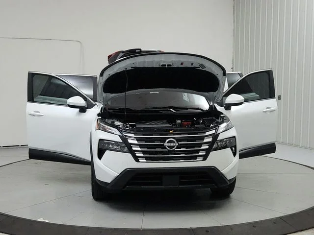 Used 2024 White Nissan SV image 10
