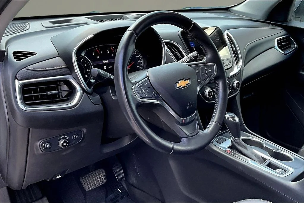 Used 2021 Summit White Chevrolet Premier image 16