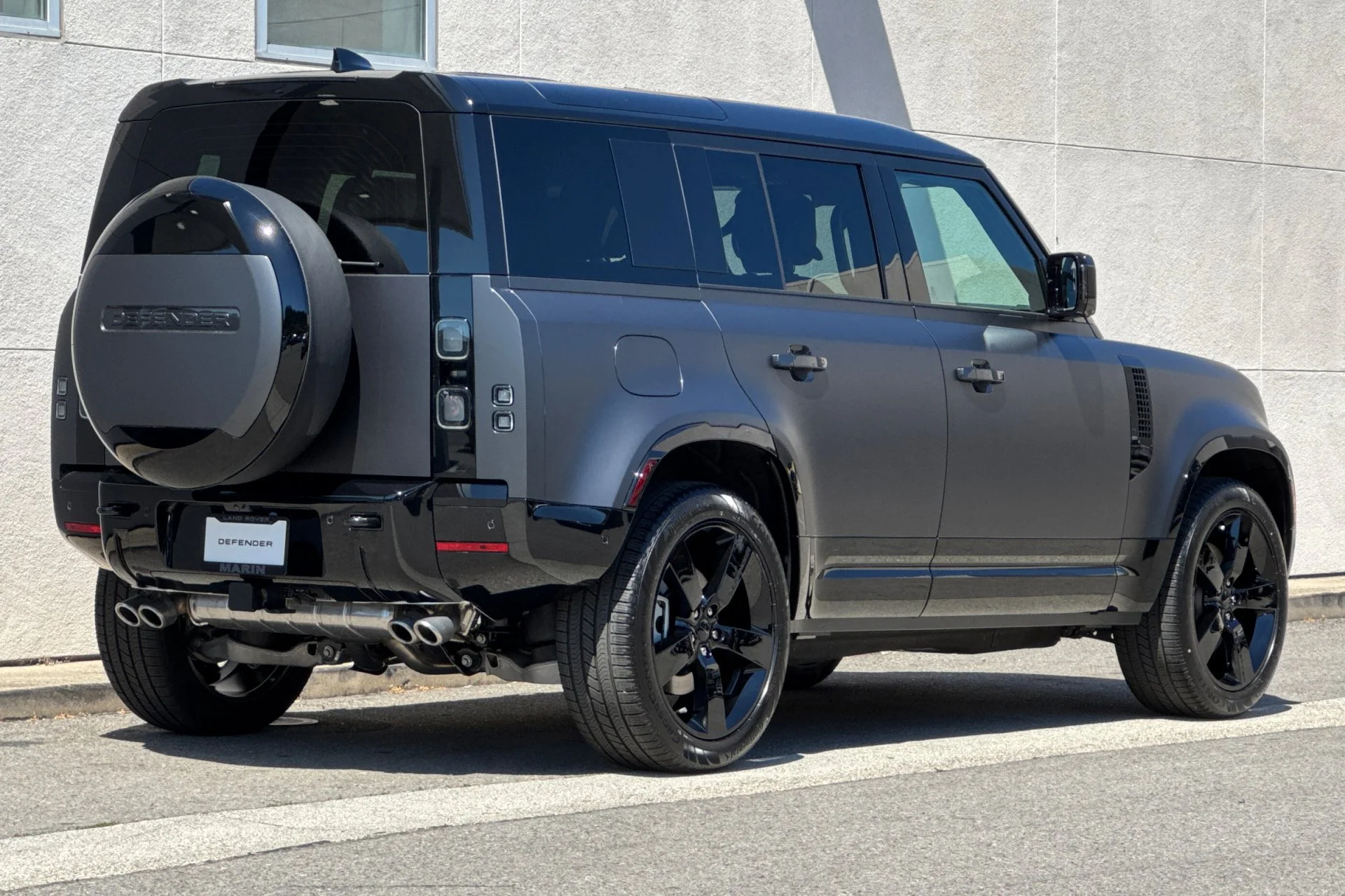 New 2026 Carpathian Grey Land Rover X-Dynamic SE image 2