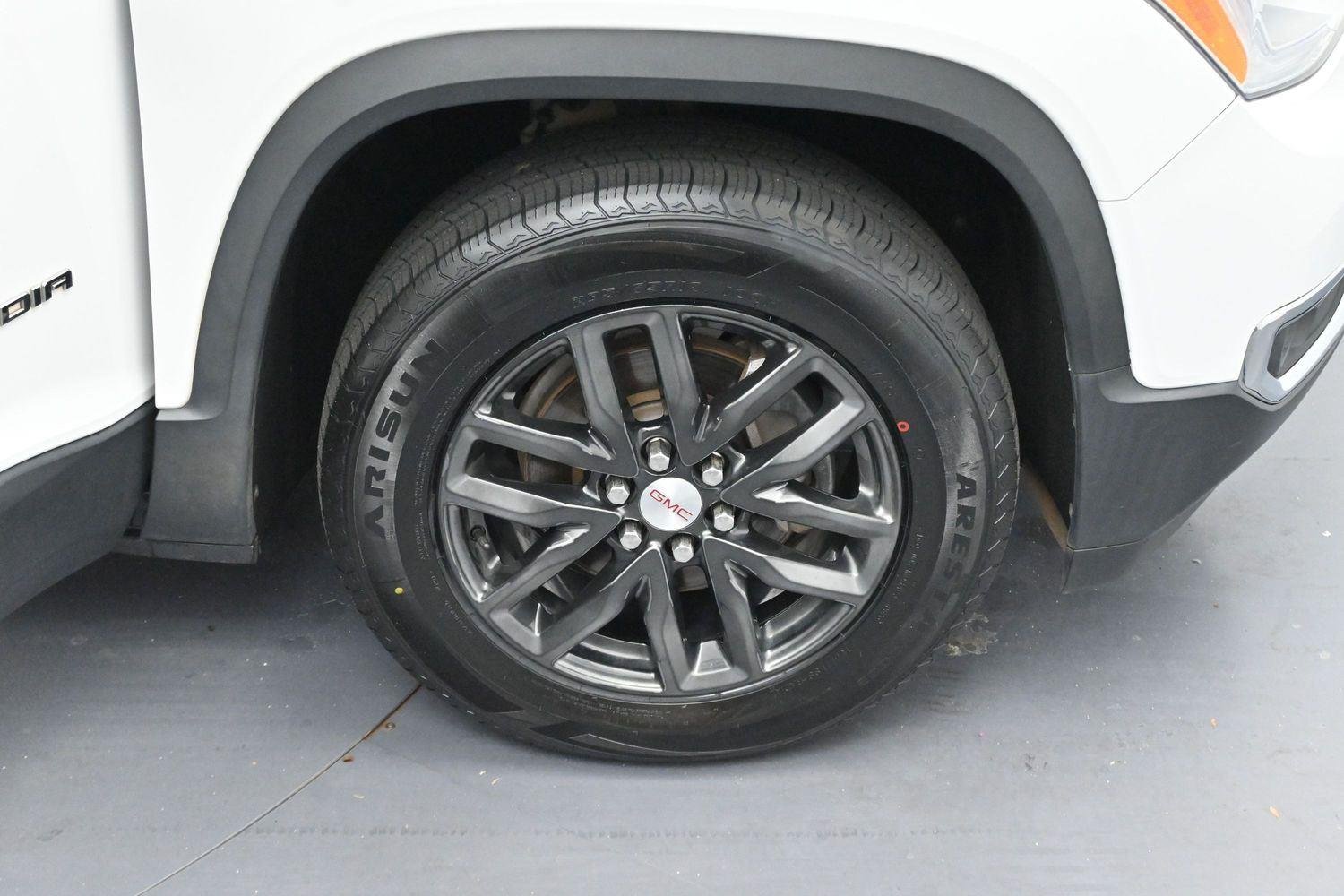 Used 2019 Summit White GMC SLT image 35