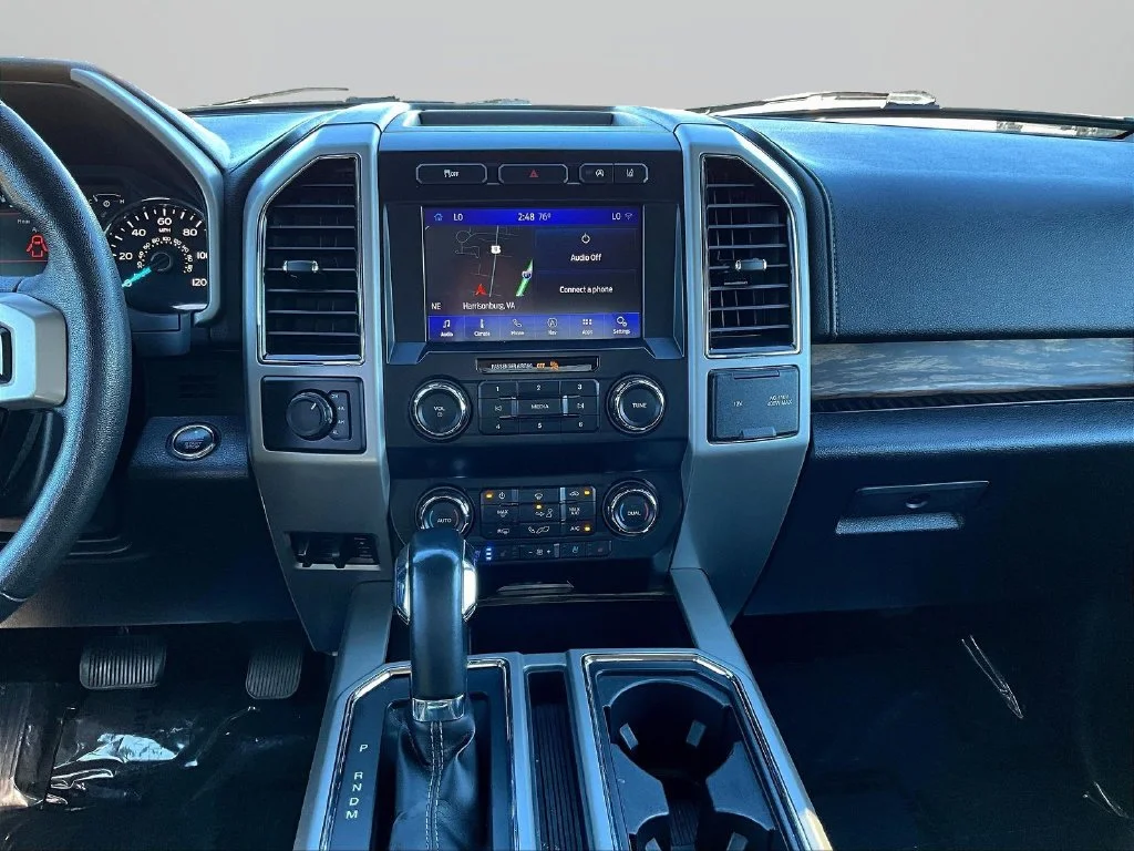 Used 2020 Oxford White Ford Lariat image 10