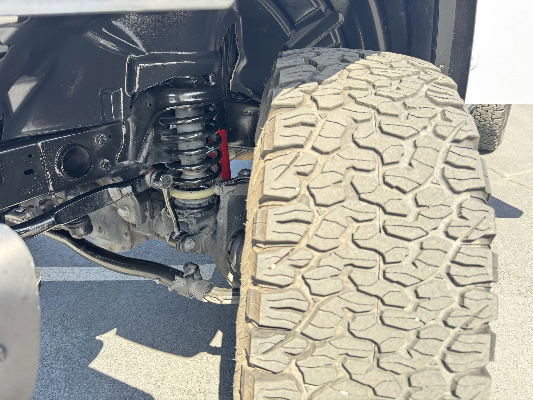 Used 2024 Silver Zynith Clearcoat Jeep Rubicon X image 12