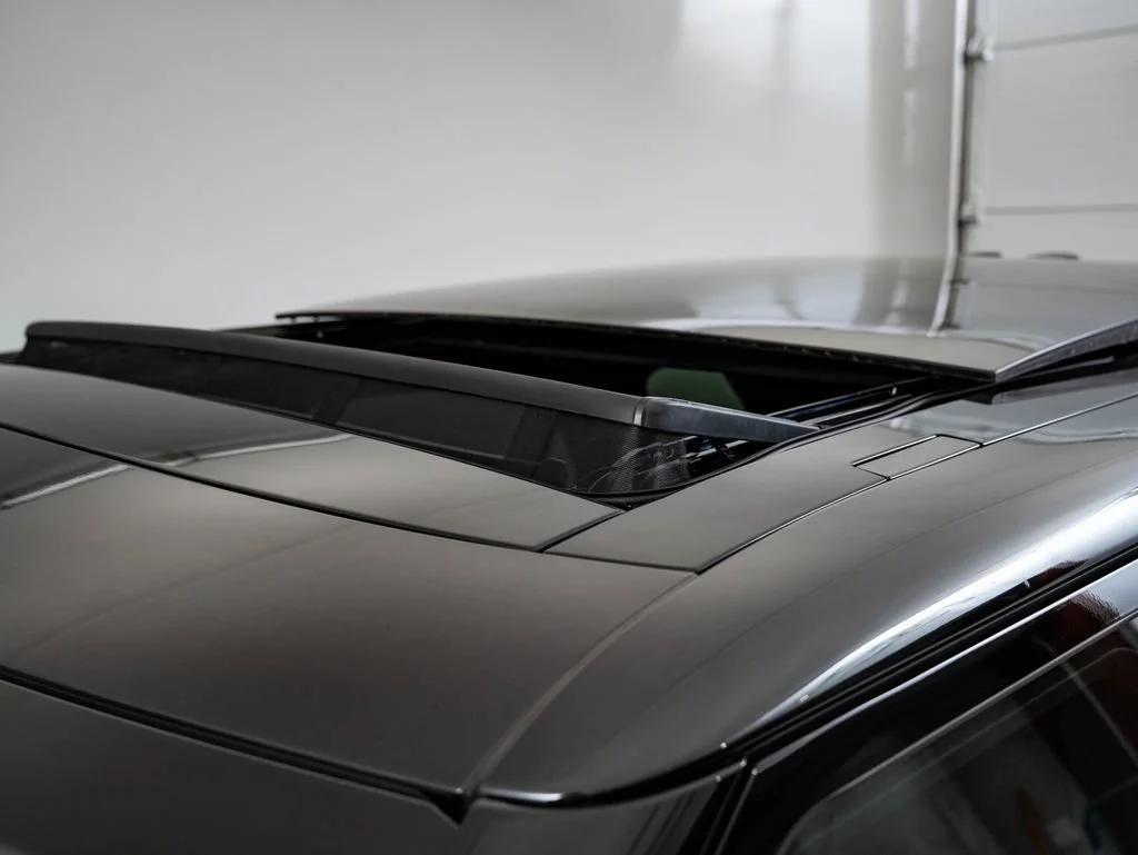 New 2026 Santorini Black Land Rover SE image 14