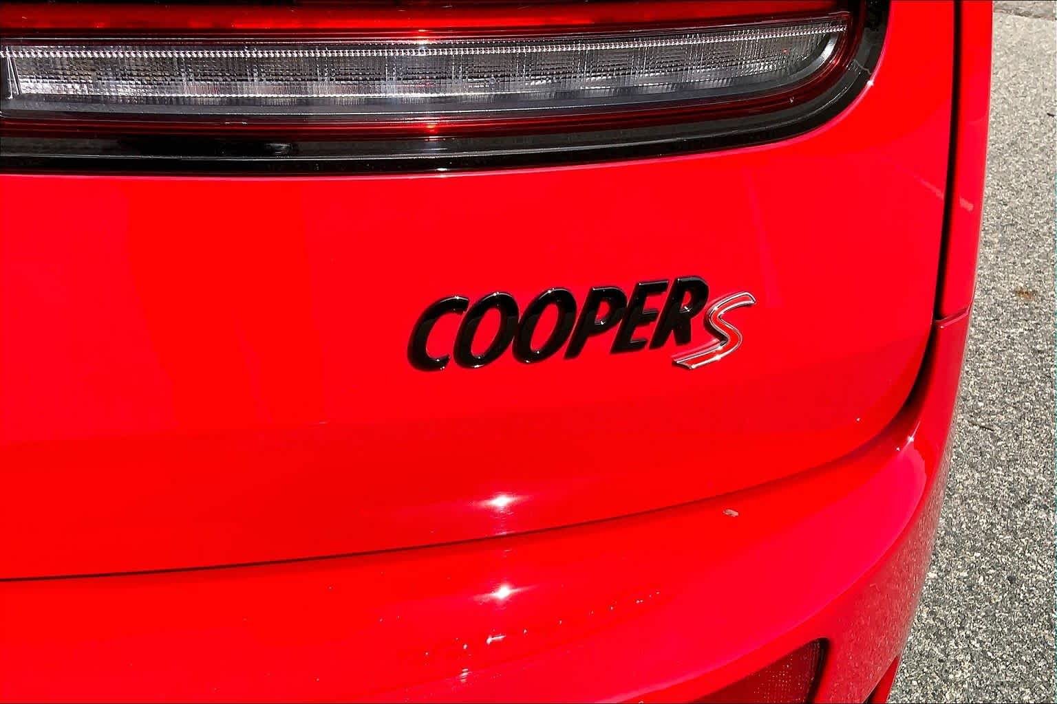 Used 2024 Chili Red MINI Cooper S image 9