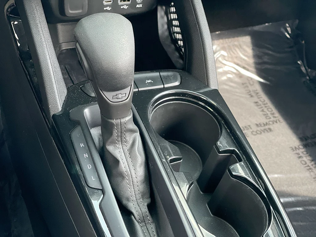 Used 2023 Mosaic Black Metallic Chevrolet LT image 16