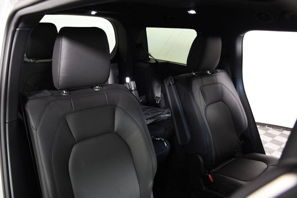New 2026 Borasco Grey Land Rover X-Dynamic SE image 23