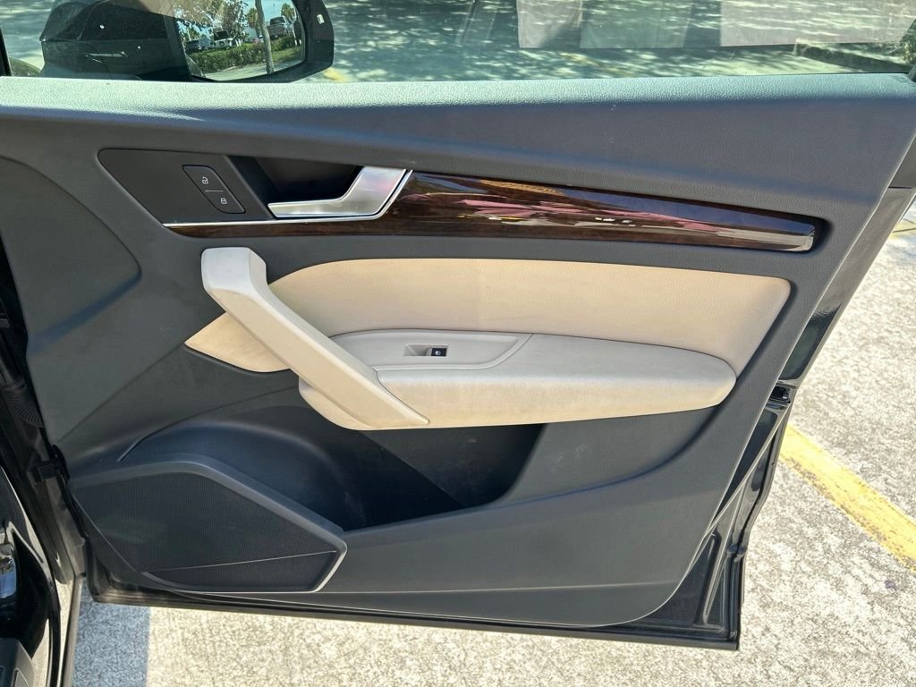 Used 2019 Black Audi 2.0T Premium image 39