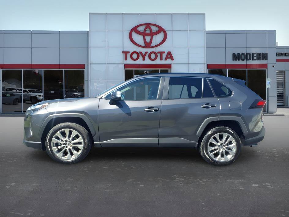 Used 2024 Magnetic Gray Metallic Toyota XLE Premium image 2