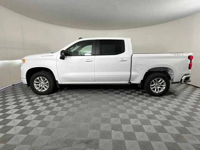 Used 2026 Summit White Chevrolet RST image 9