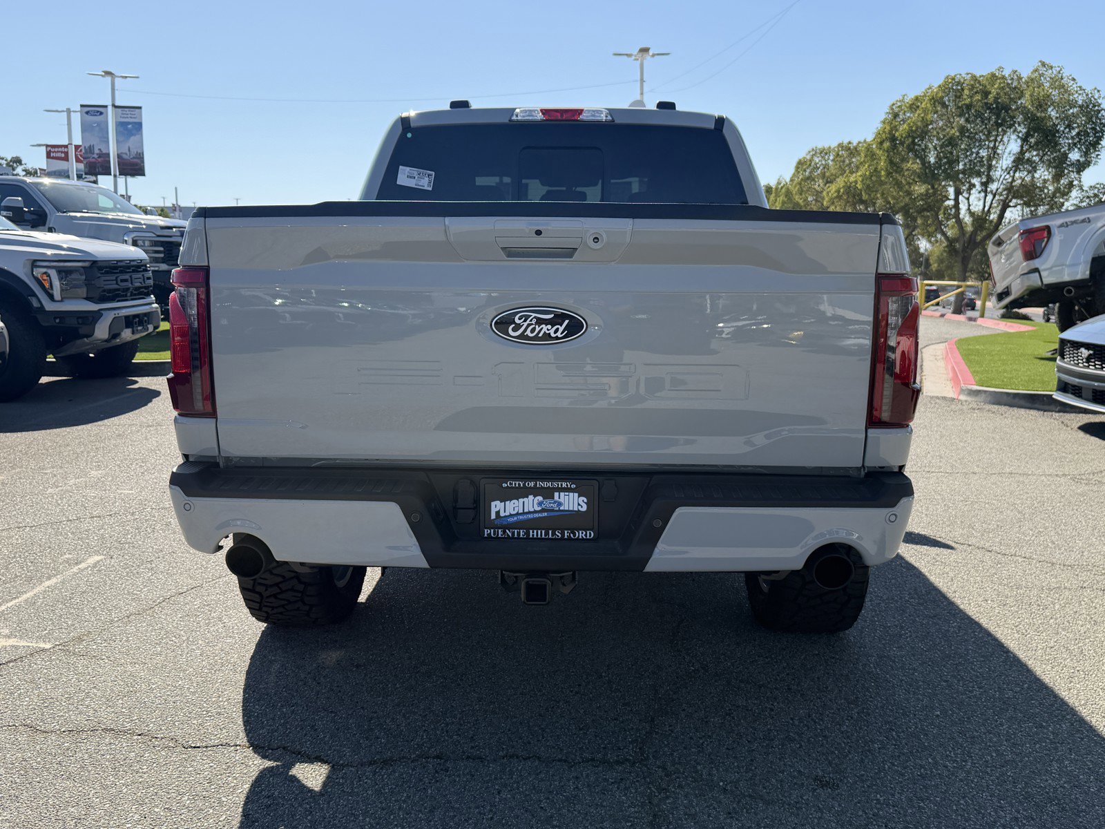 New 2026 Avalanche Ford XLT image 5