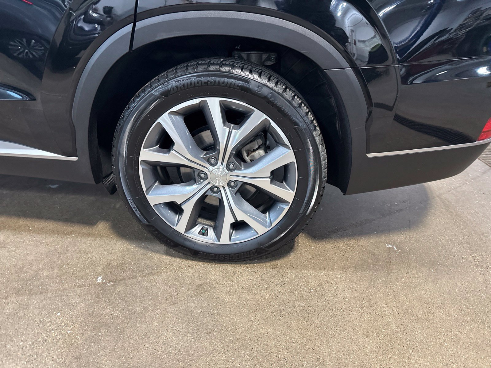 Used 2020 Black Hyundai SEL image 7