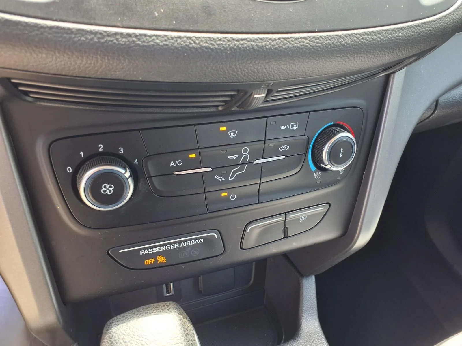 Used 2019 Gray Ford S image 20