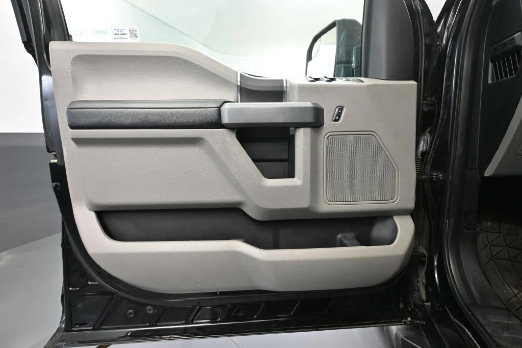 Used 2017 Black Ford XLT image 14
