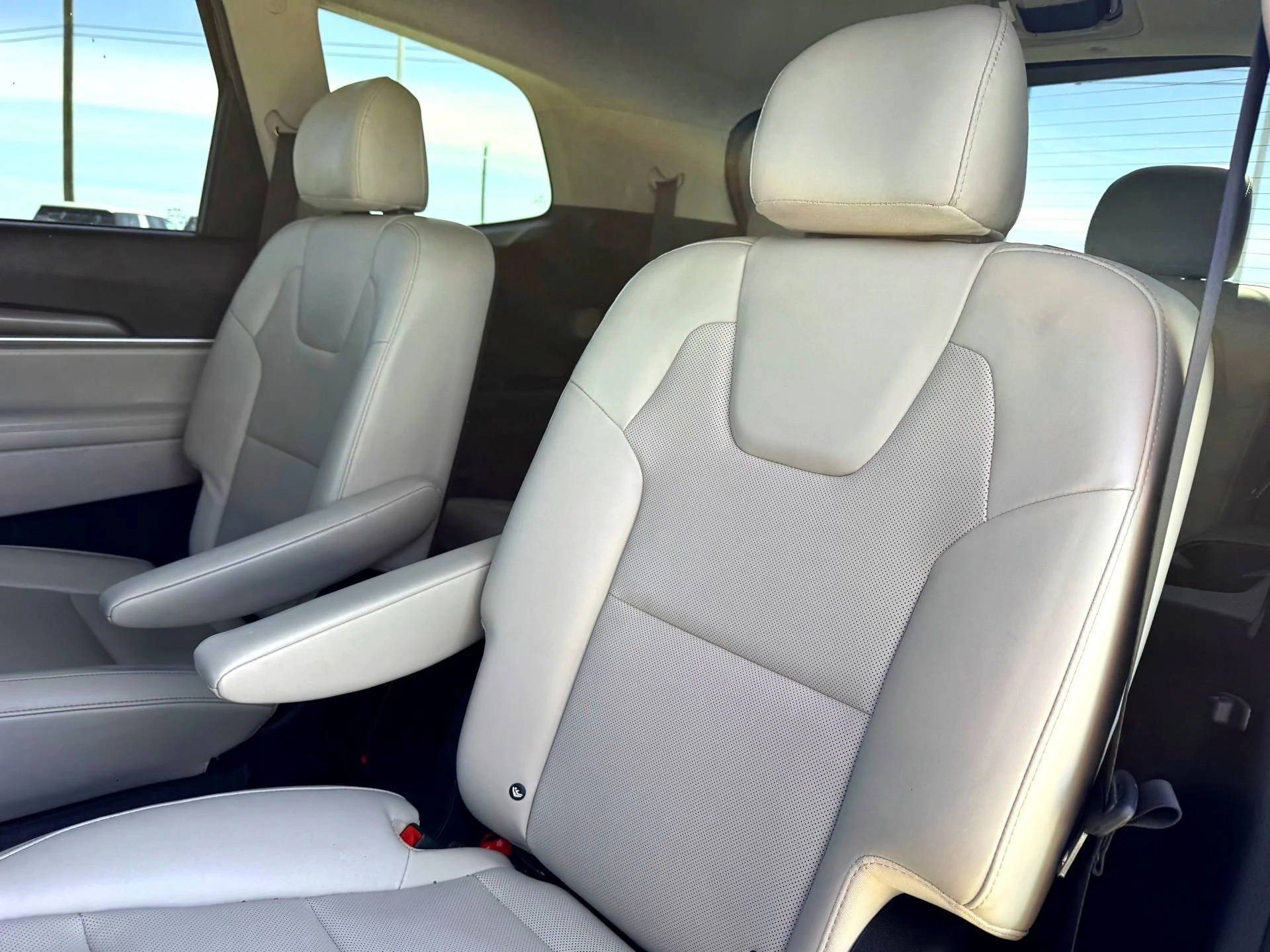 Used 2021 Gravity Grey Kia S image 18