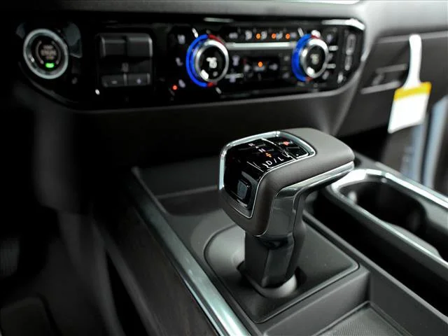 New 2026 Glacier White Tricoat GMC SLT image 57