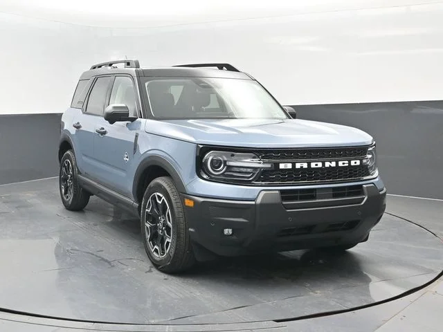 New 2026 Azure Gray Metallic Tri-Coat Ford Outer Banks® image 2