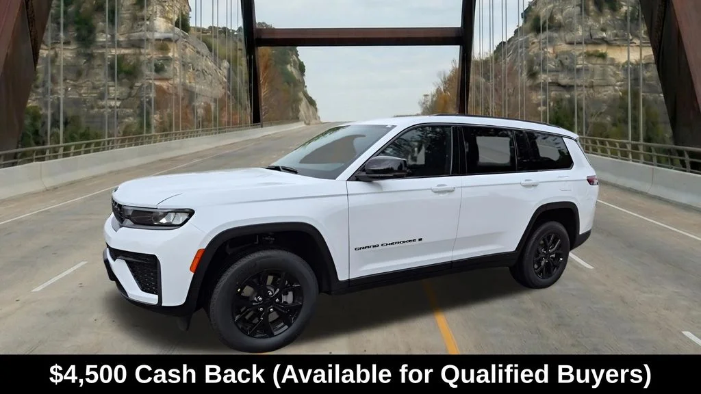 New 2026 White Jeep Altitude image 4