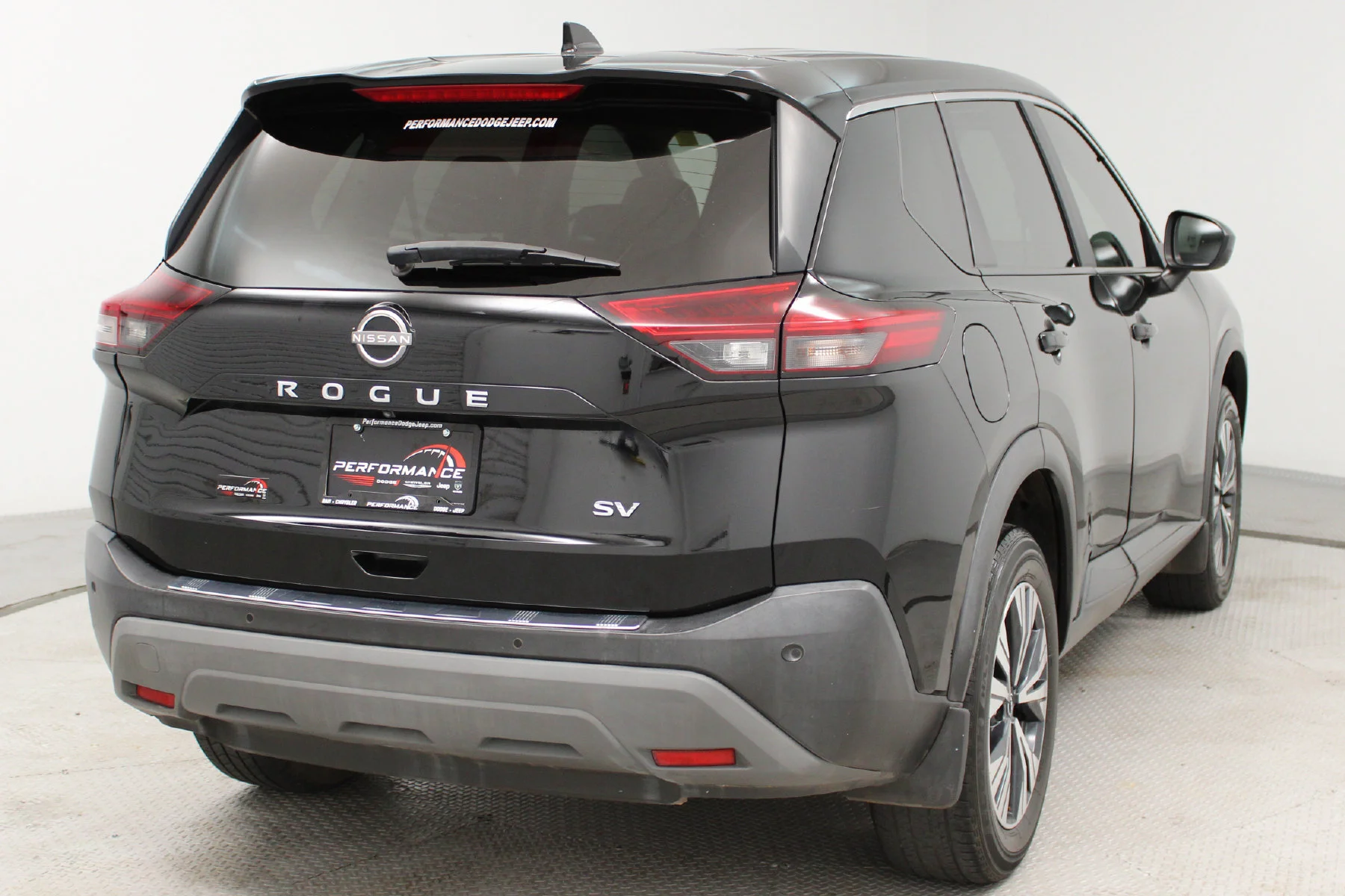 Used 2023 Super Black Nissan FWD SV image 11