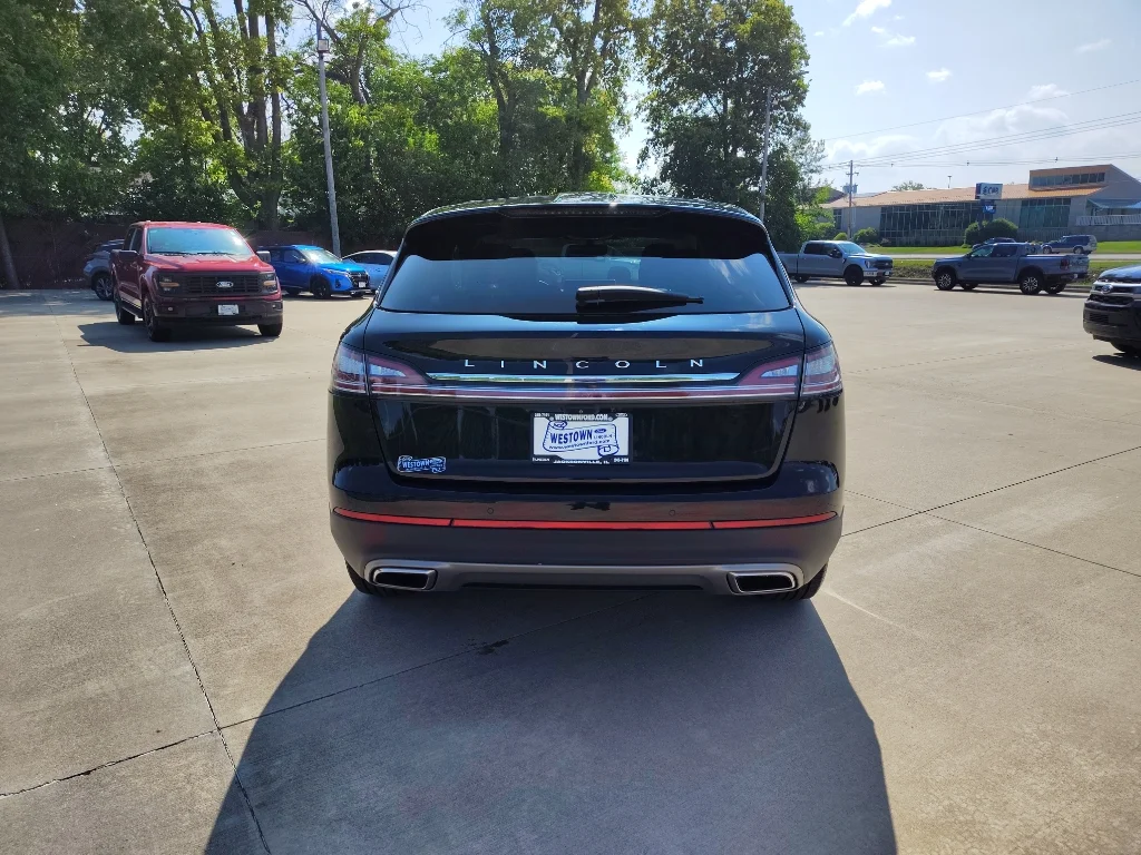 Used 2022 Infinite Black Metallic Lincoln Reserve image 6