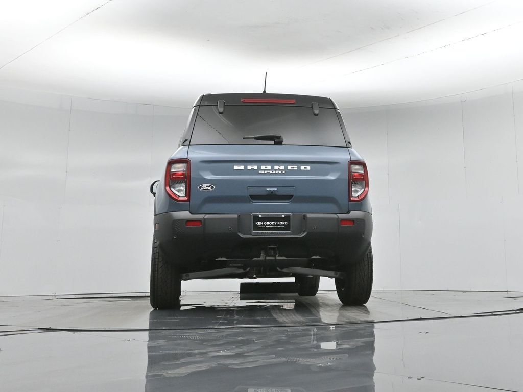 New 2026 Azure Gray Metallic Tri-Coat Ford Badlands image 46