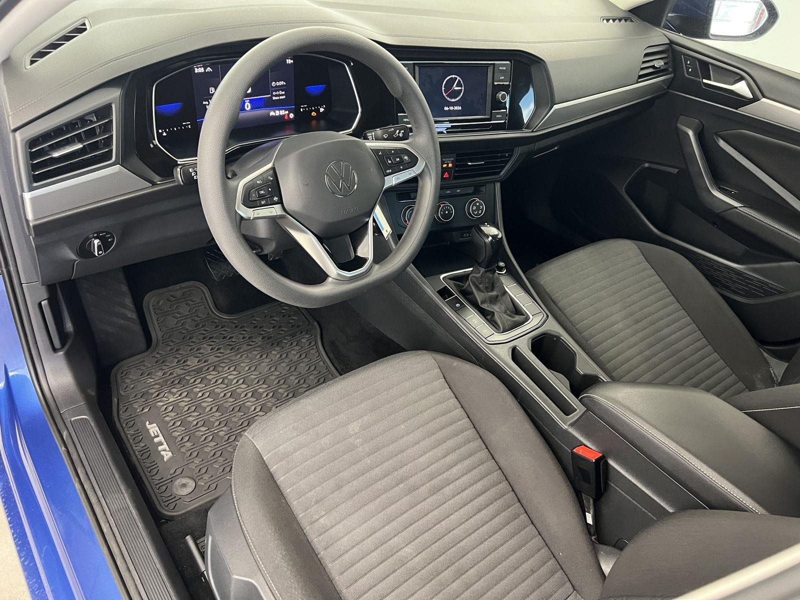2022 Volkswagen Jetta S - Photo 13