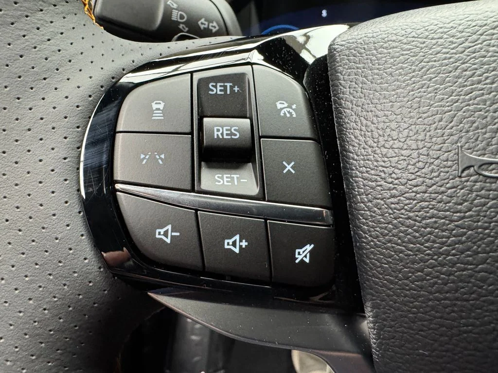 New 2026 Star White Metallic Tri-Coat Ford Tremor® image 14