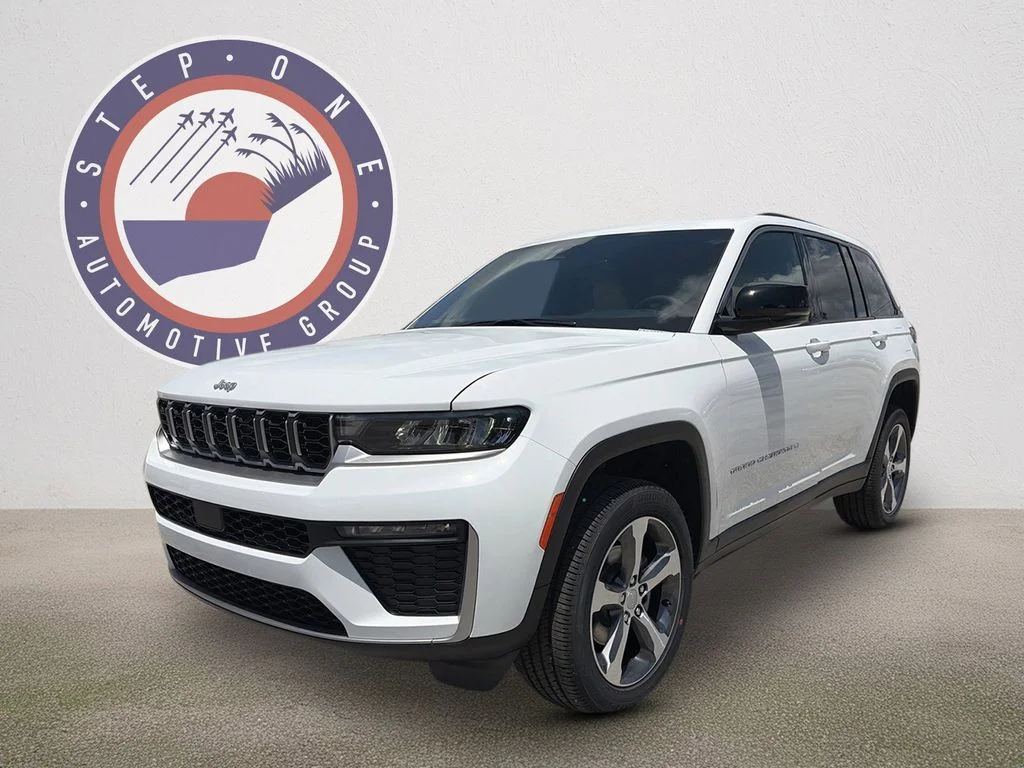 New 2026 Bright White Clear-Coat Exterior Paint Jeep Limited image 2
