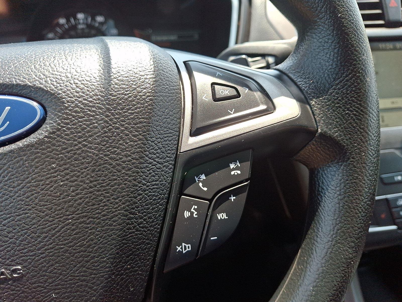 Used 2019 Ingot Silver Ford SE image 21