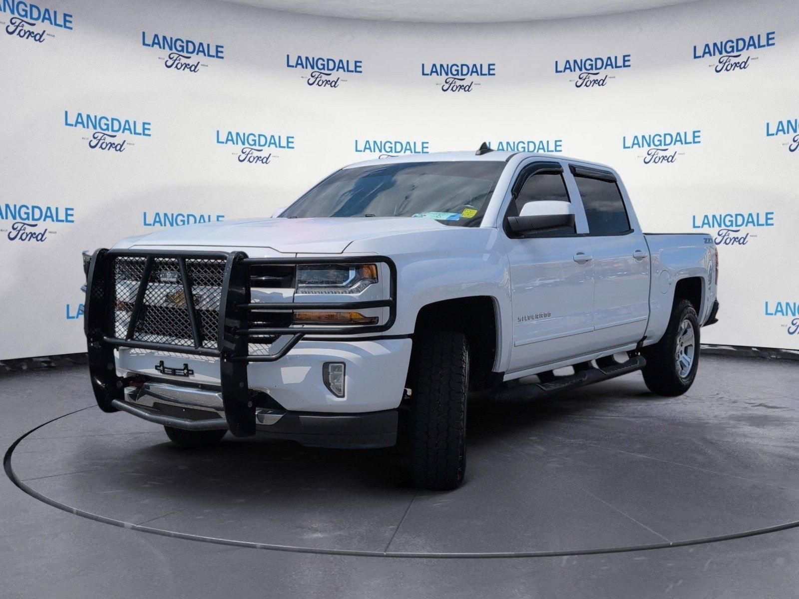 Used 2017 Summit White Chevrolet LT image 11