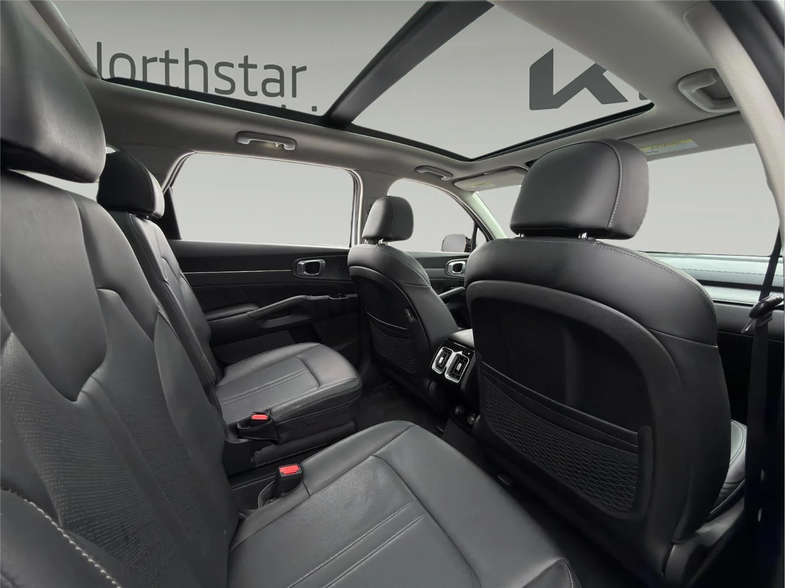 Used 2023 Glacial White Pearl Kia SX image 30