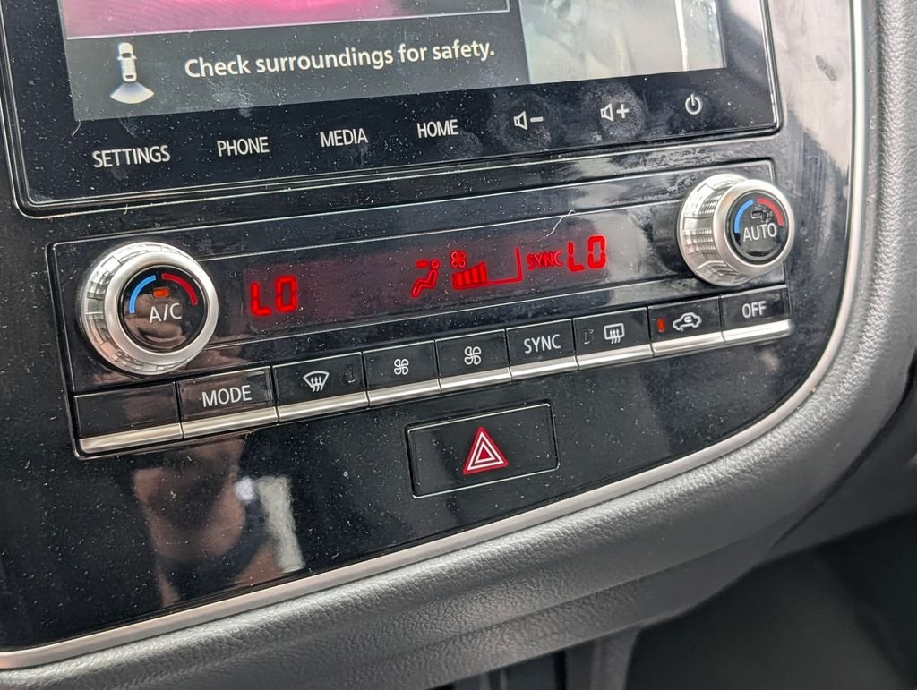 2021 Mitsubishi Outlander GT - Photo 26