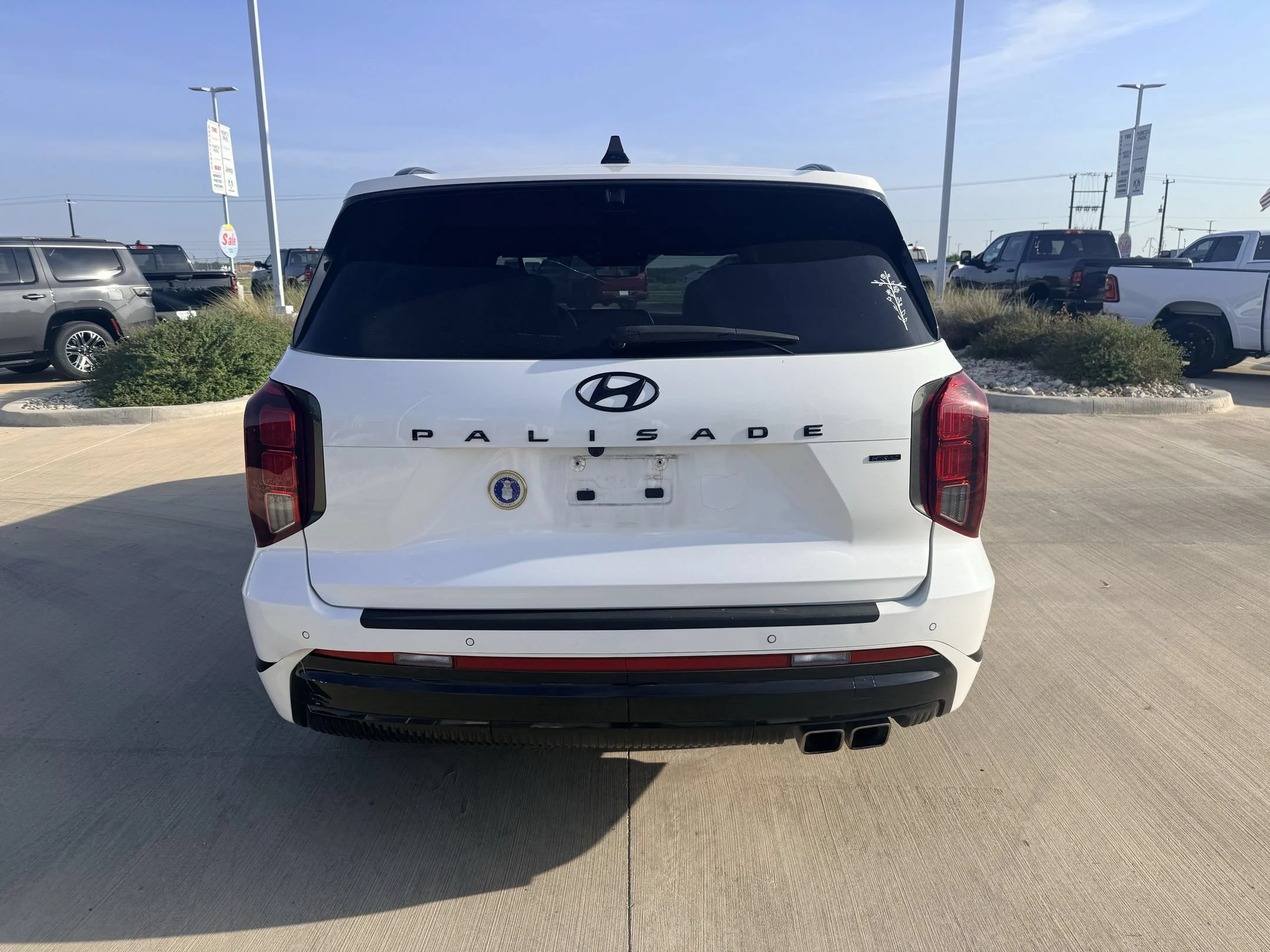 Used 2024 White Hyundai Calligraphy Night Edition image 7