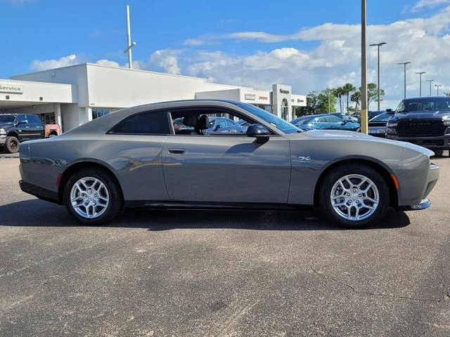 2025 Dodge Charger Daytona R/T - Photo 8
