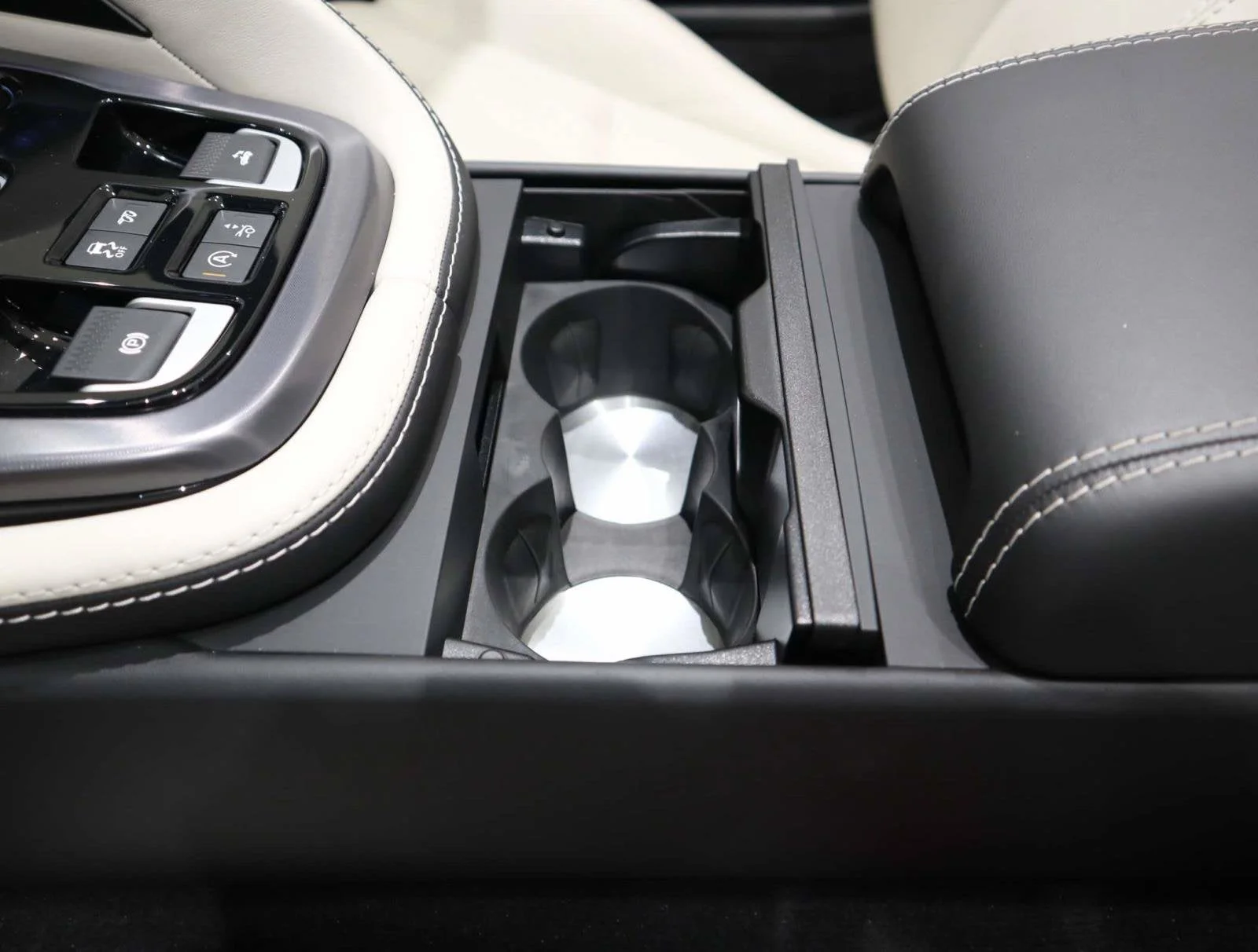 Used 2024 White Jaguar 75 image 39