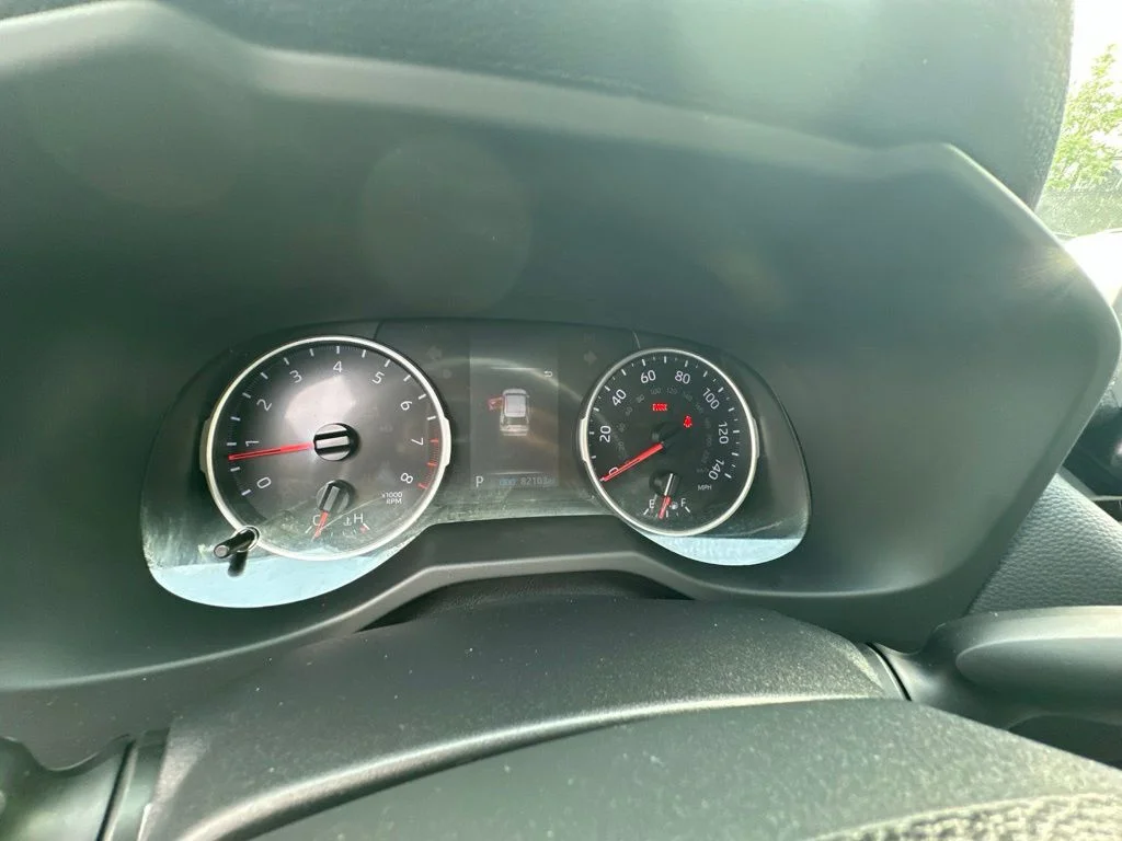 Used 2019 White Toyota LE image 12