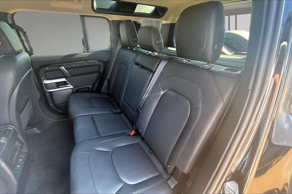 Used 2024 Black Land Rover S image 26