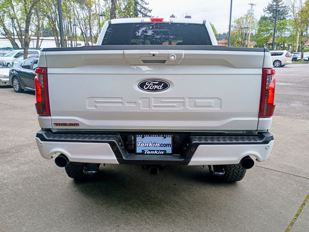 Used 2025 White Ford Tremor image 5