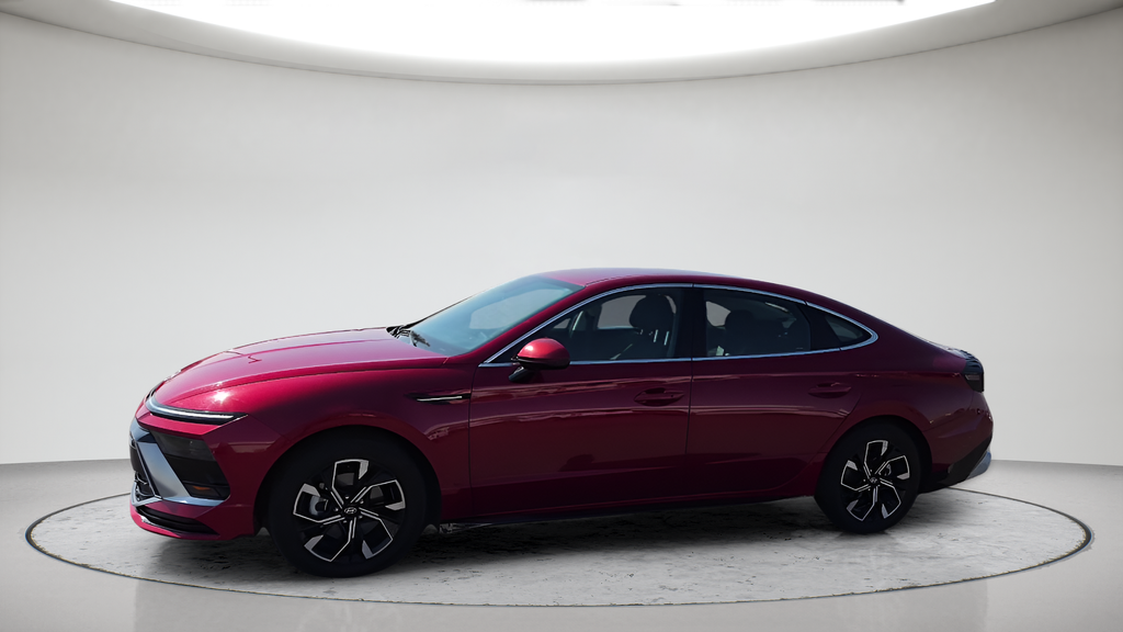 Used 2024 Red Hyundai SEL image 10