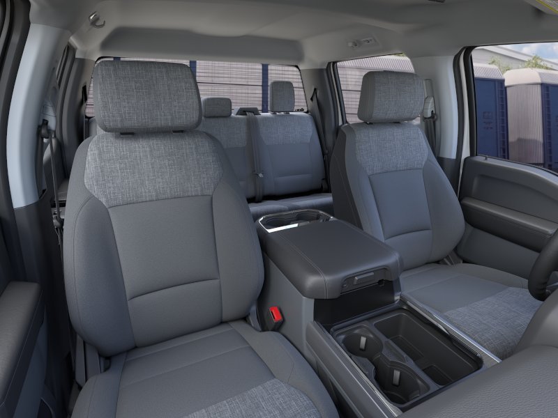 New 2026 Oxford White Ford F-250® XLT image 10