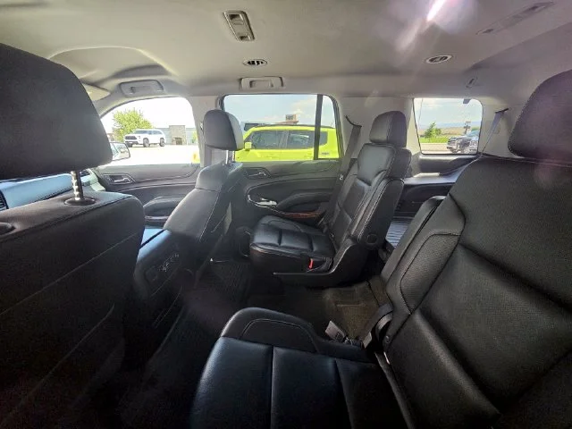 Used 2018 Silver Ice Metallic Chevrolet Premier image 43